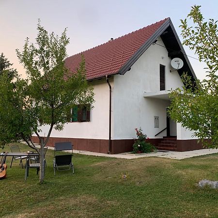 Holiday Home Nada I Milan Lovinac  Exteriör bild